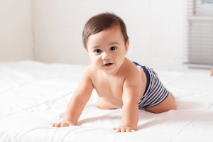 Featured Image for baby crawling